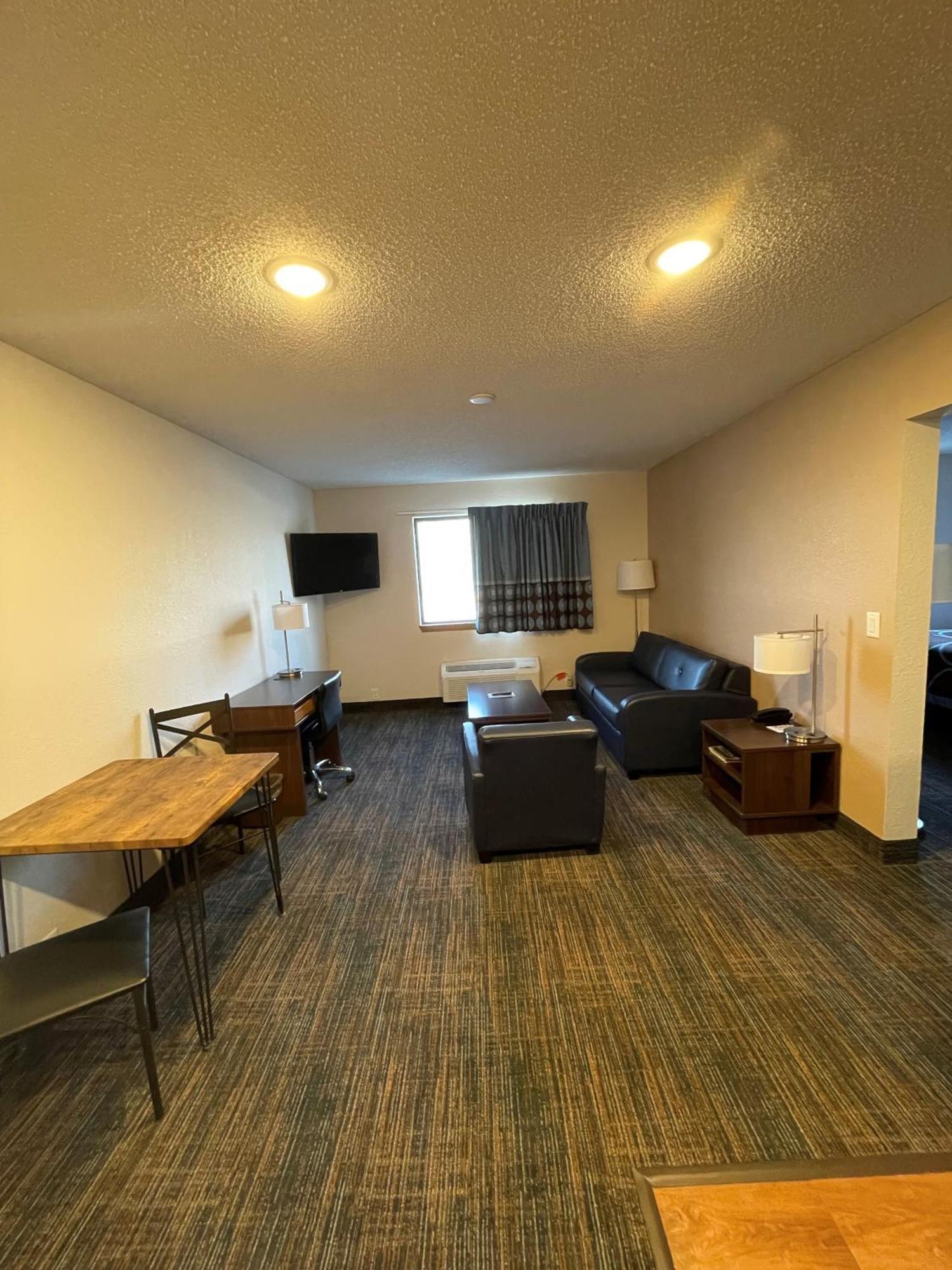 Super 8 by Wyndham Bemidji MN Hotel Eksteriør billede